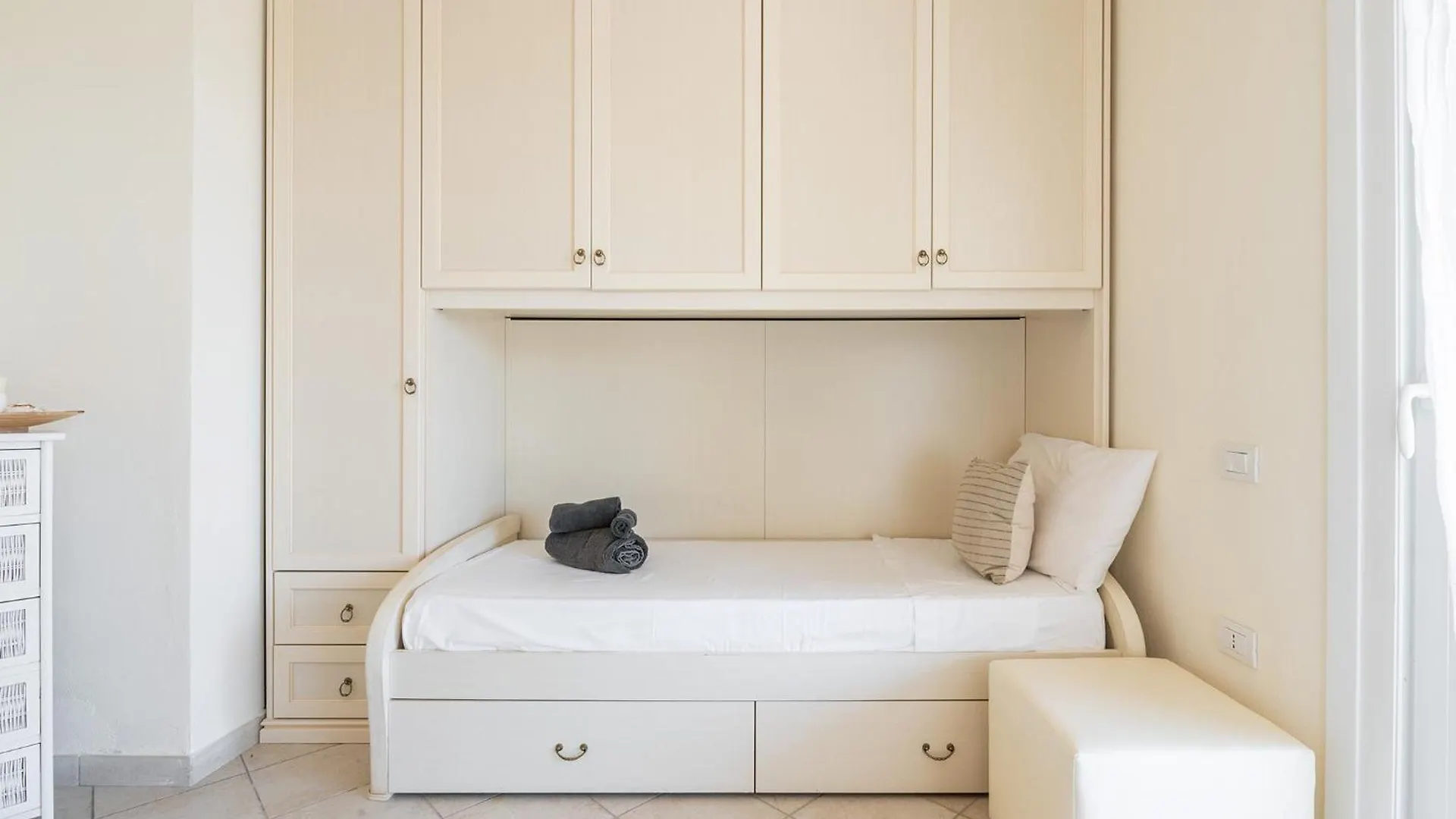 דירות Riva dei Pini Jasmine Panoramic Hideaway
